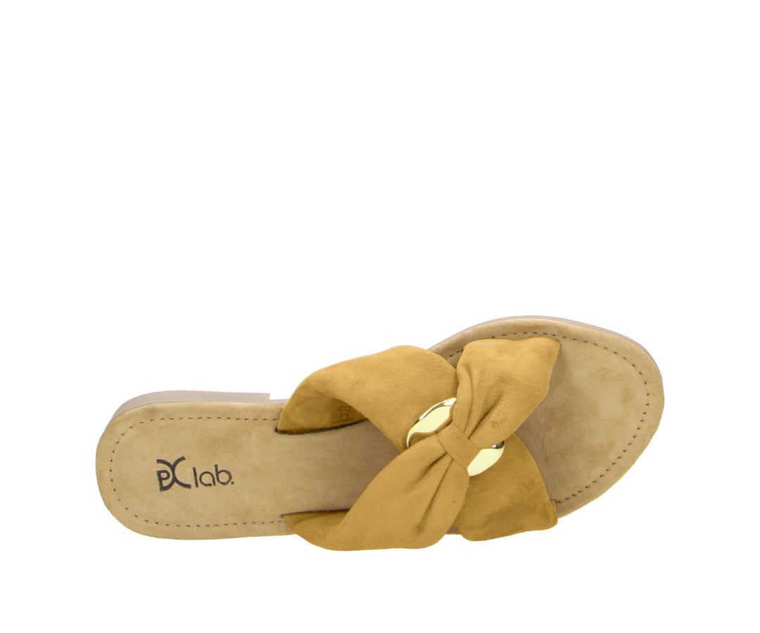 SAND SLIPPER ORN Camel Suede