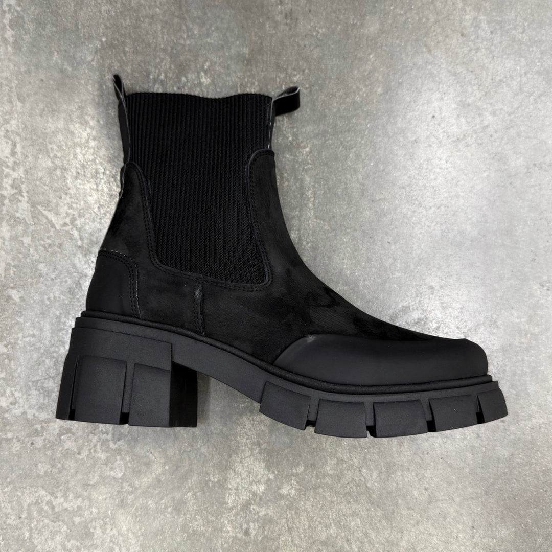 GILDA CHELSEA BOOT Black Nubuck