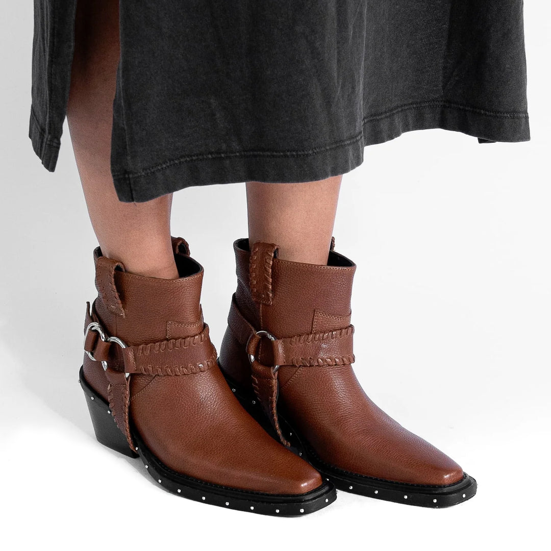 MINT BOOT Tan Leather