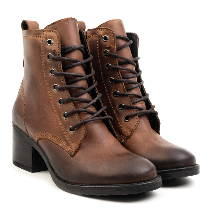 ANNIE ANKLE LACE BOOT Tan Waxed Leather