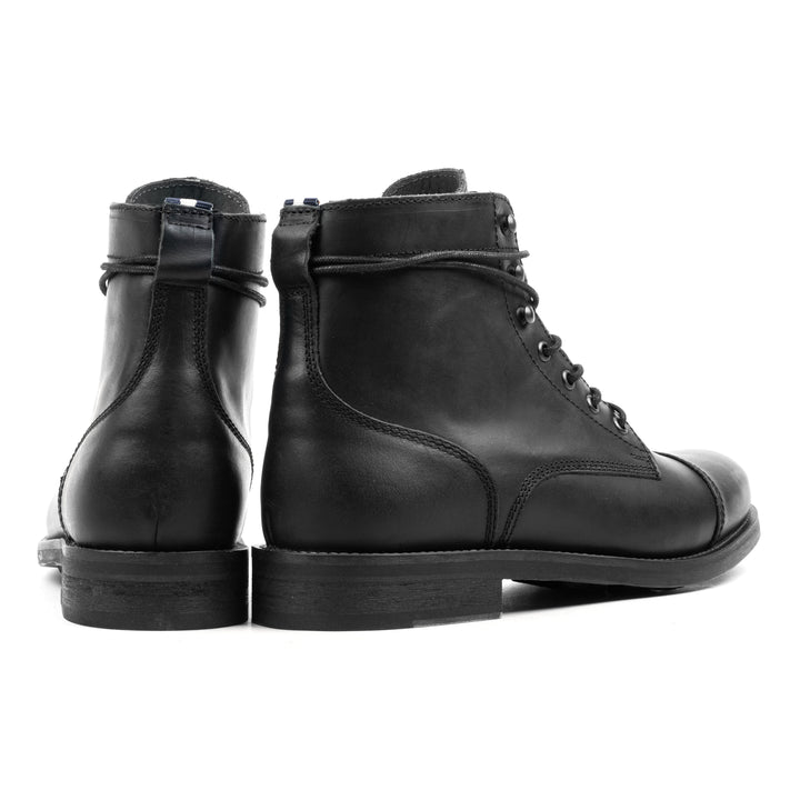 BERET TOE CAP BOOT Black Waxy Leather