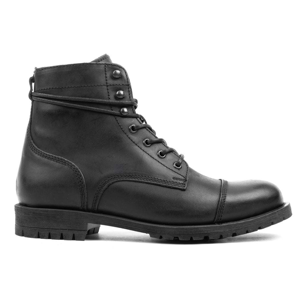 GORDON TOE CAP BOOT Black Waxy Leather