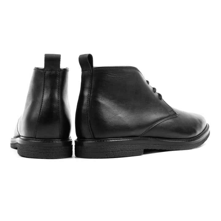 OSVALDO CHUCKKA Black Leather