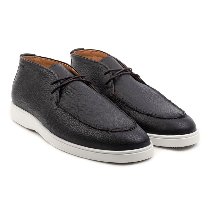 Cave moc chukka maro închis