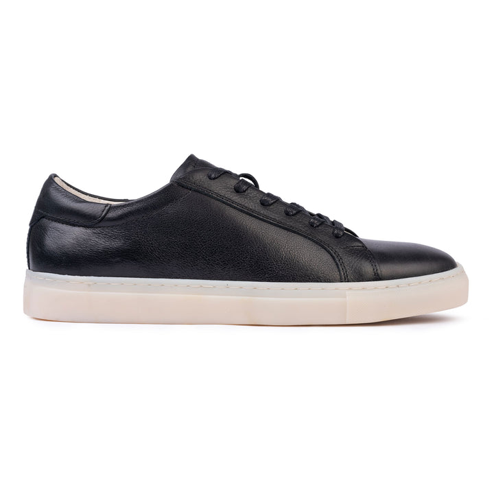 FINN LC1 Black Leather
