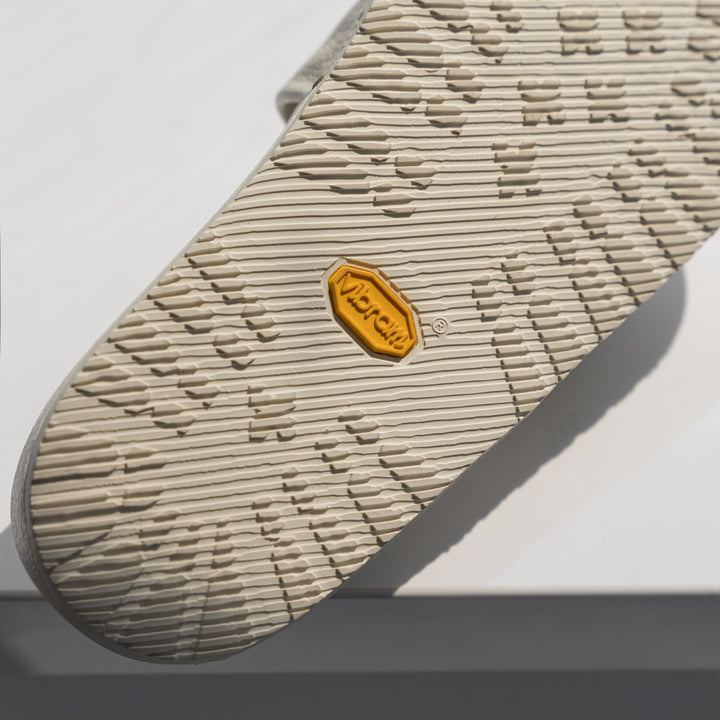 LUXURY GRIP SLIDE Off White Leather