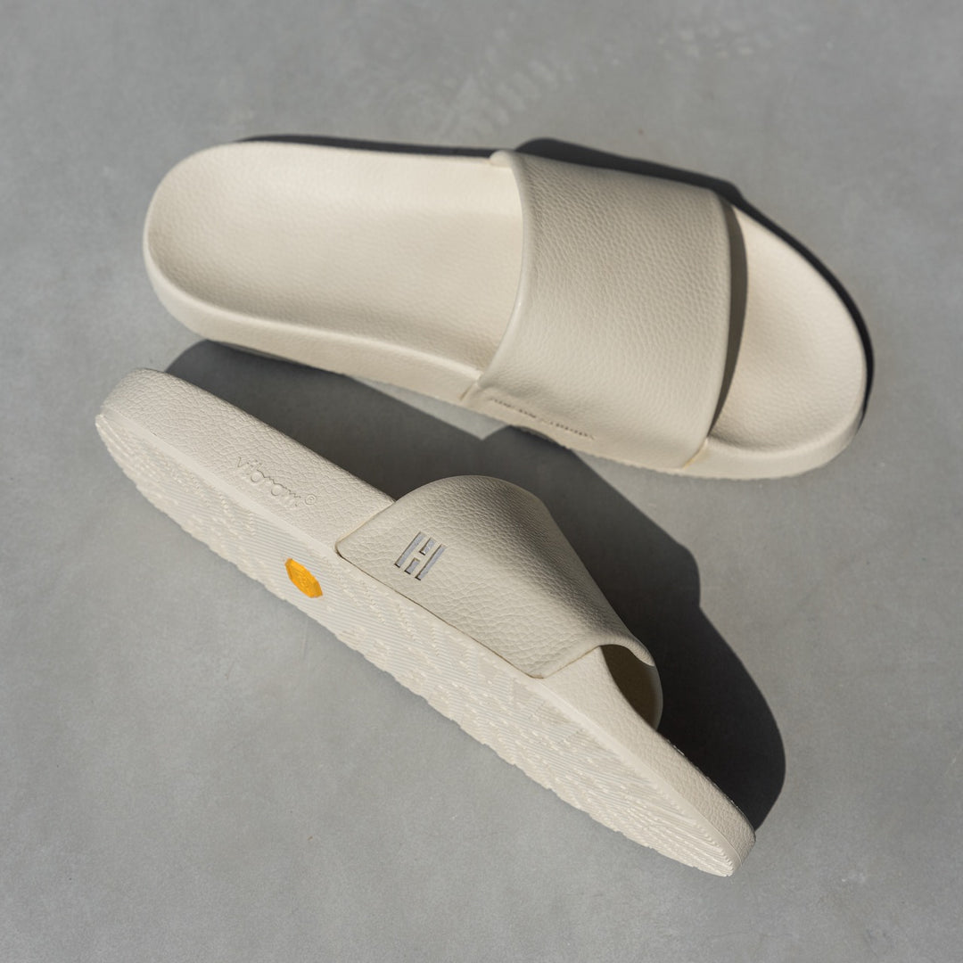 LUXURY GRIP SLIDE Off White Leather