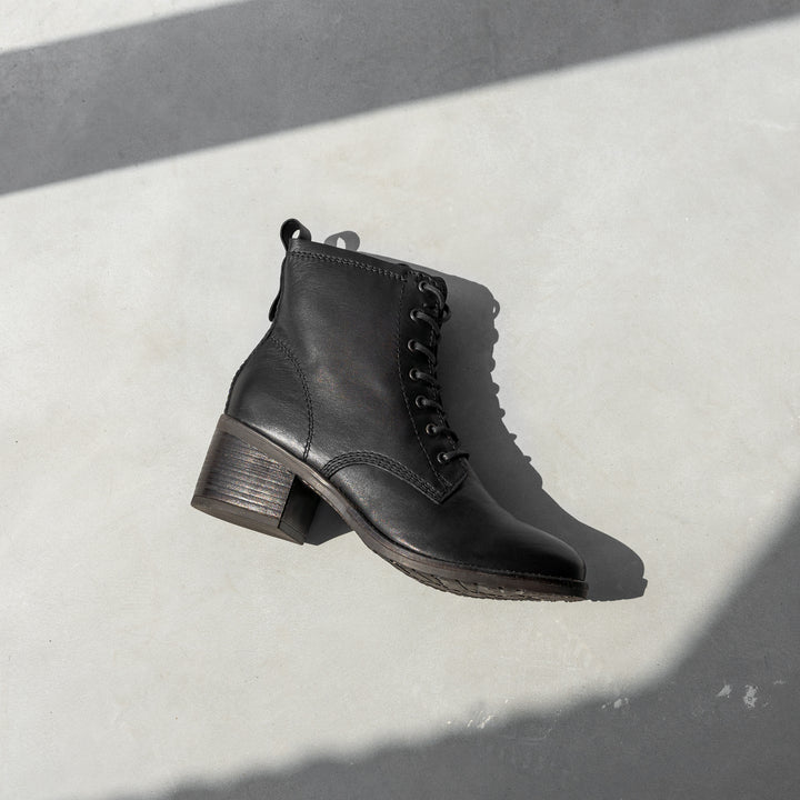 ANNIE ANKLE LACE BOOT Piele Naturală Neagră