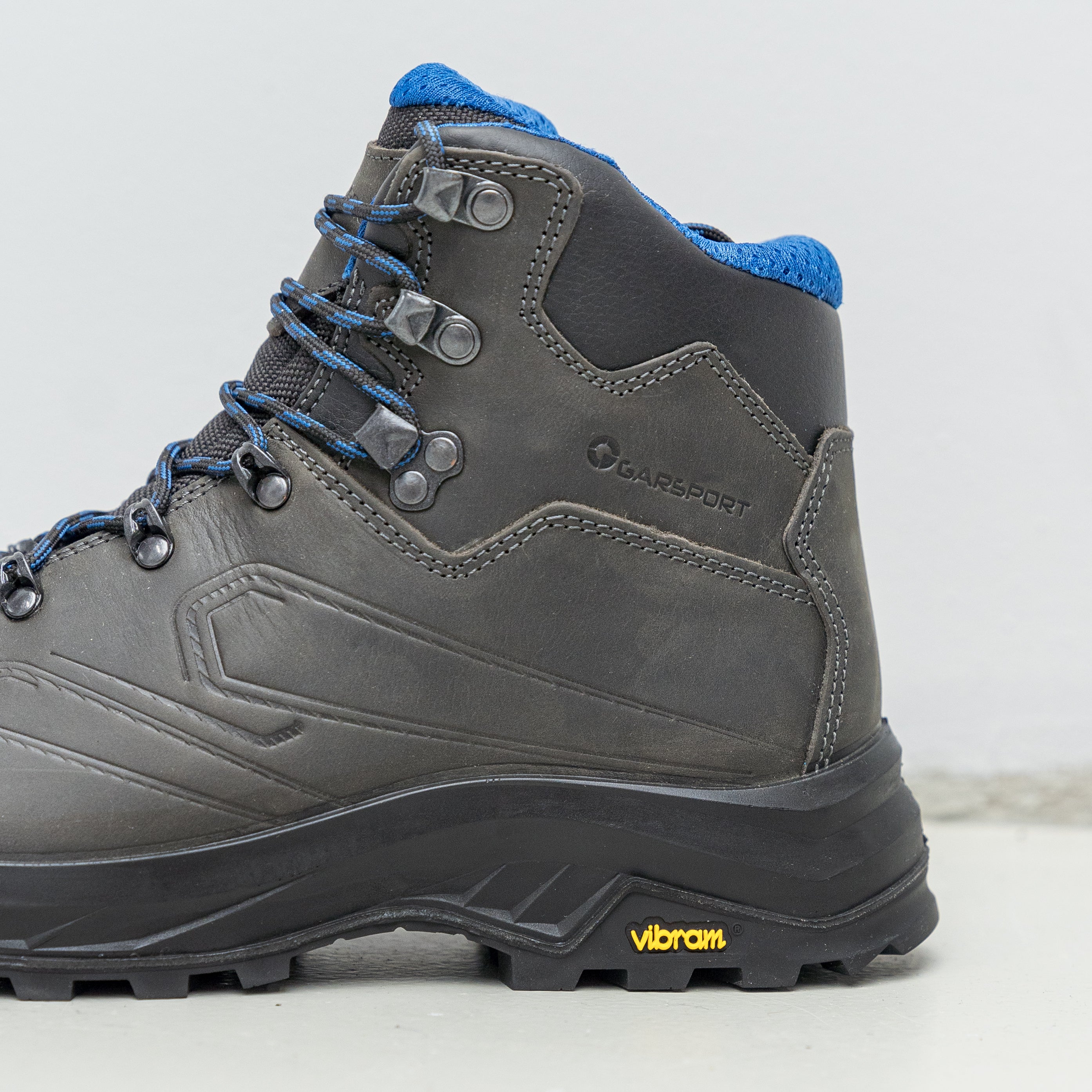 GARSPORT nevegal mid wp piele Dakar antracit/royal | Alpina