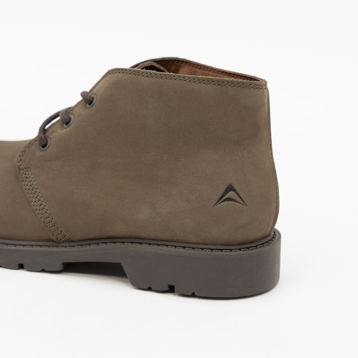 TUNDRA CHUKKA Olive Nubuck