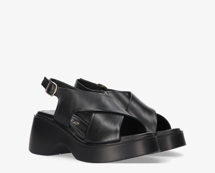 HALLIE SANDAL Black Leather