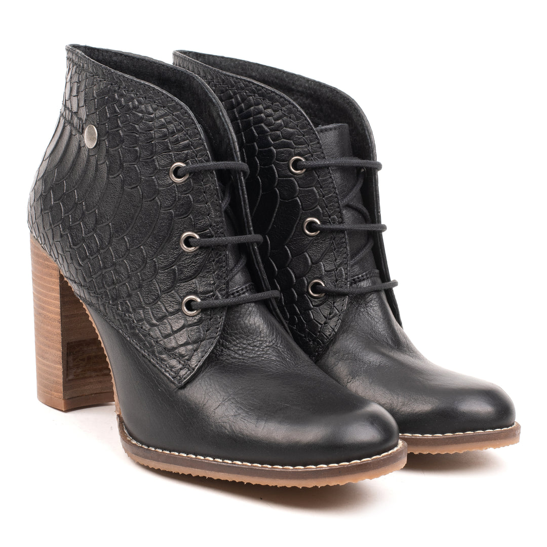 MILANO CHUCKA Black Croco Embbosed