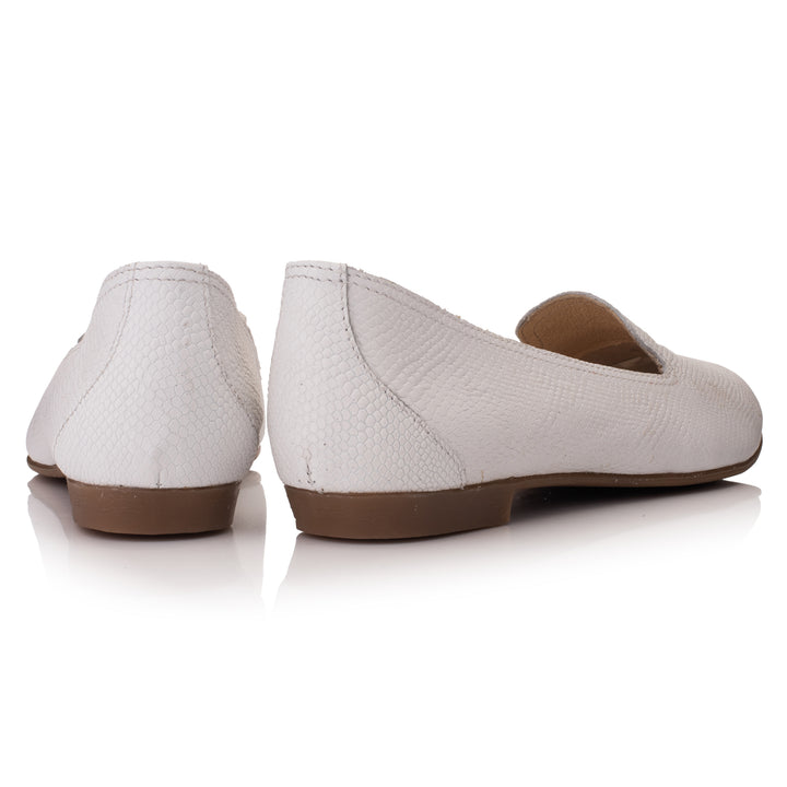 OMNIO Balerini Albi | Prep Plain Loafer White Embossed Livri Picolo - b