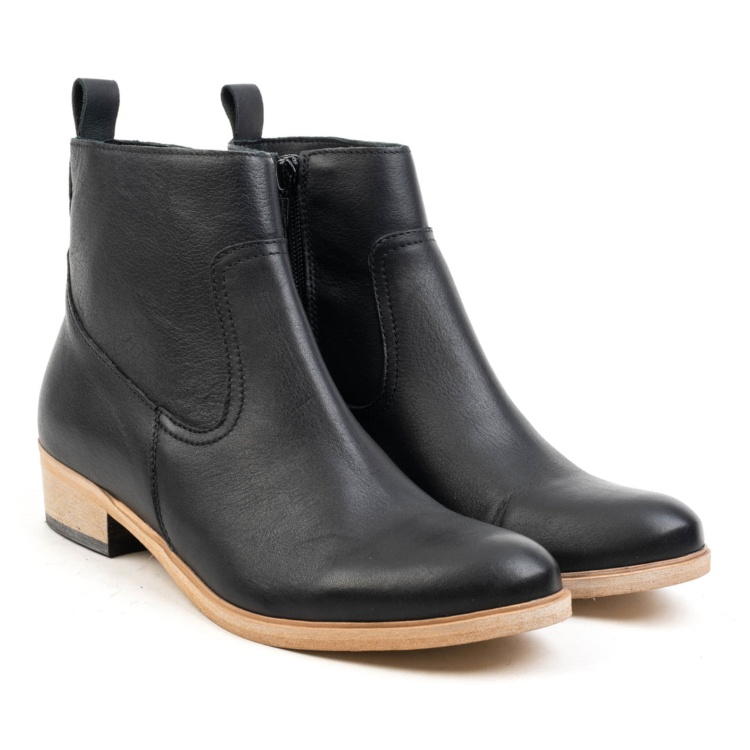 RICCIA ANKLE BOOT Black Leather