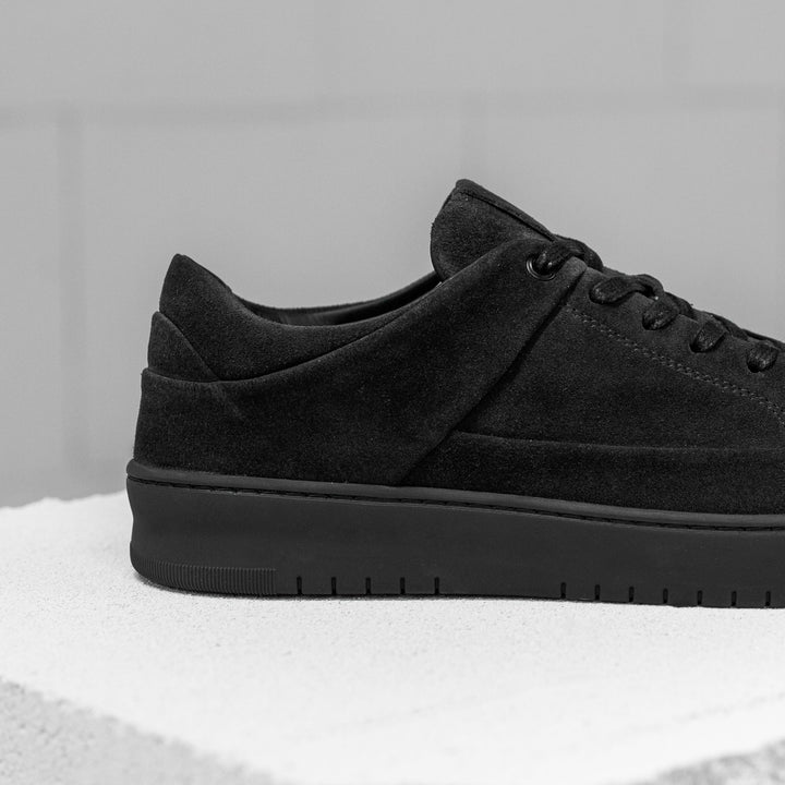 BENNET P4 LOW Off Black Suede