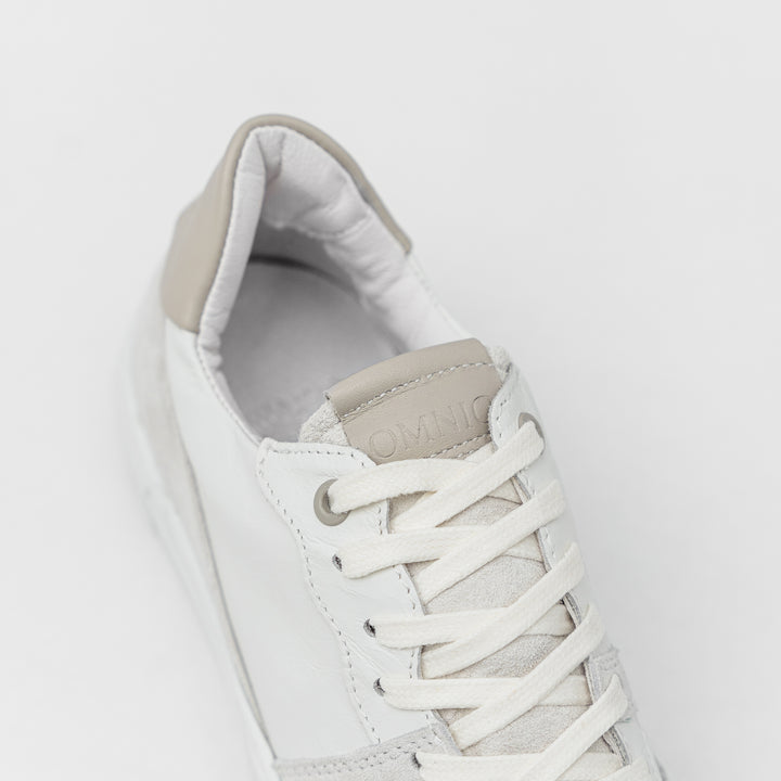CAYENNE CLASSIC White/Beige