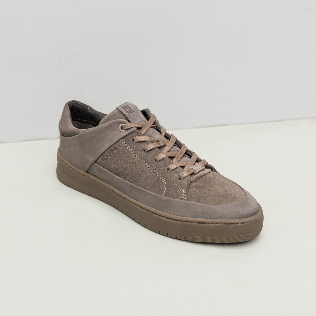 BENNET P4 LOW Taupe Nubuck Suede